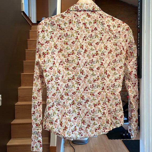 Light linen floral button down size m - Picture 4 of 4